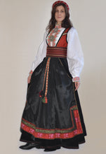 Last inn bildet i Galleri-visningsprogrammet, helhet av beltestakk.